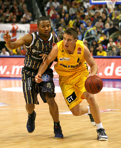 阵容常常引 阵容常常引