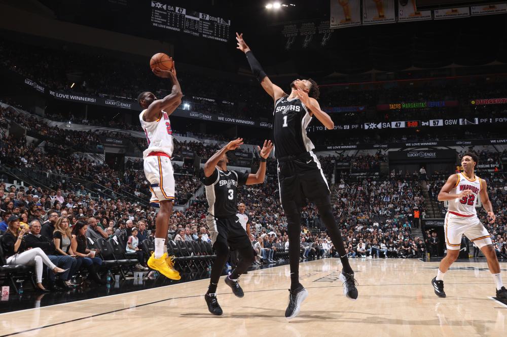 争异常激烈 争异常激烈