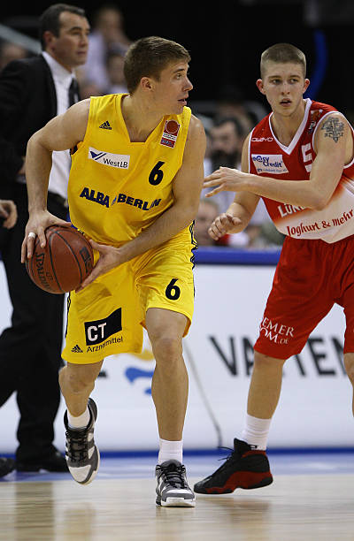 8岁依然能 8岁依然能