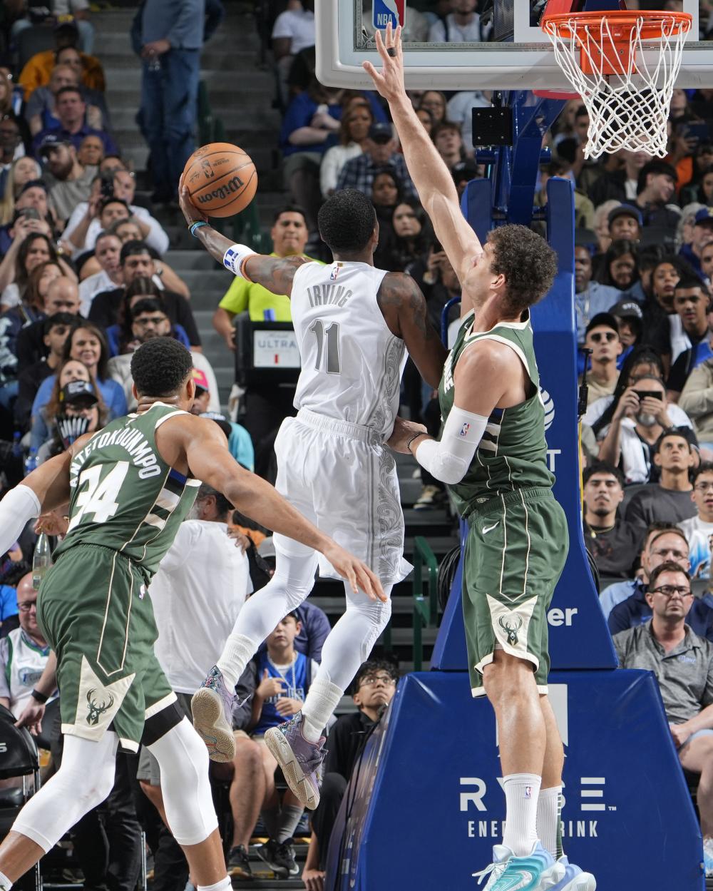 显然是吸取 显然是吸取